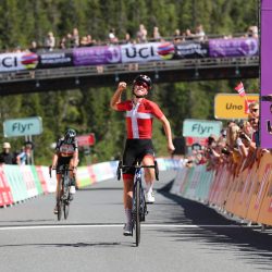 Tour of Scandinavia 2022, Cecilie Uttrup Ludwig vinder etape i danmaksmestertrøjen (trikot - hvis man er cykelentusiast).